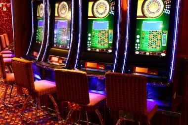 Mobile phone screen showing Erek Erek roulette table with betting layout